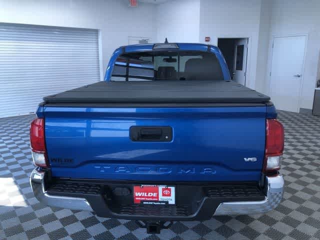 Thumbnail: 2017 Toyota Tacoma - 6