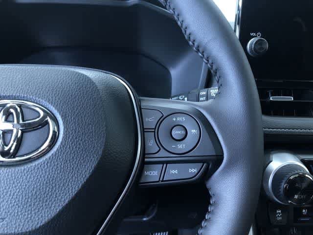 Thumbnail: 2025 Toyota RAV4 - 18