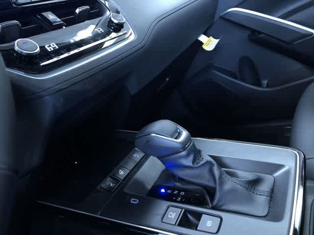 Thumbnail: 2026 Toyota Corolla Cross - 21