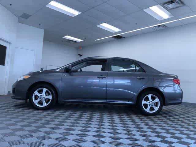 Thumbnail: 2013 Toyota Corolla - 12