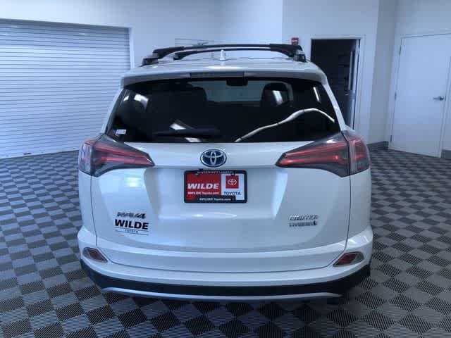 Thumbnail: 2016 Toyota RAV4 - 14