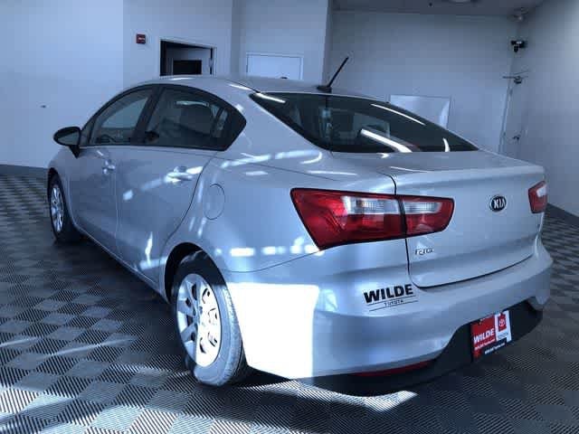 Thumbnail: 2016 Kia Rio - 13