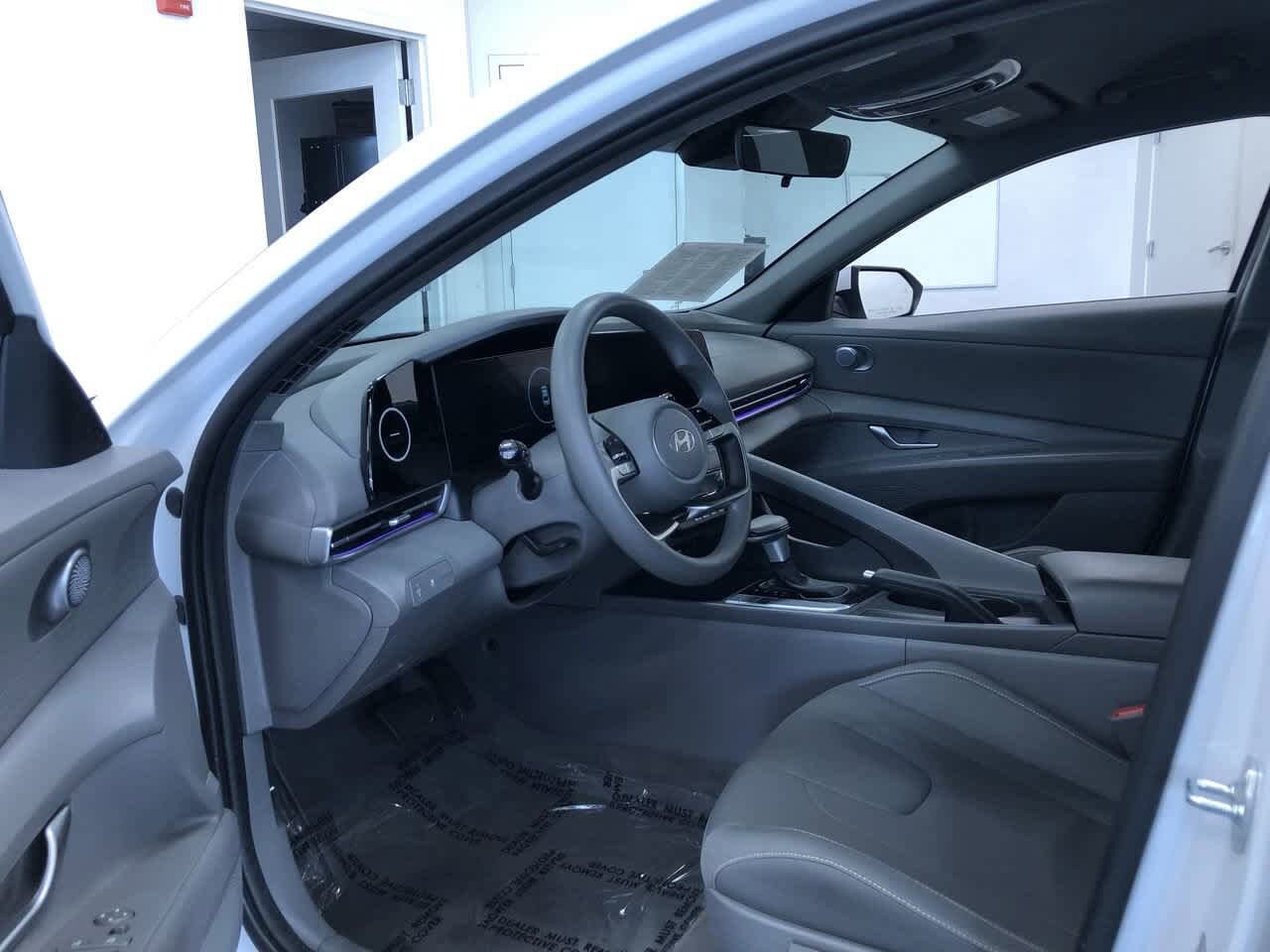 2024 Hyundai Elantra SEL 10