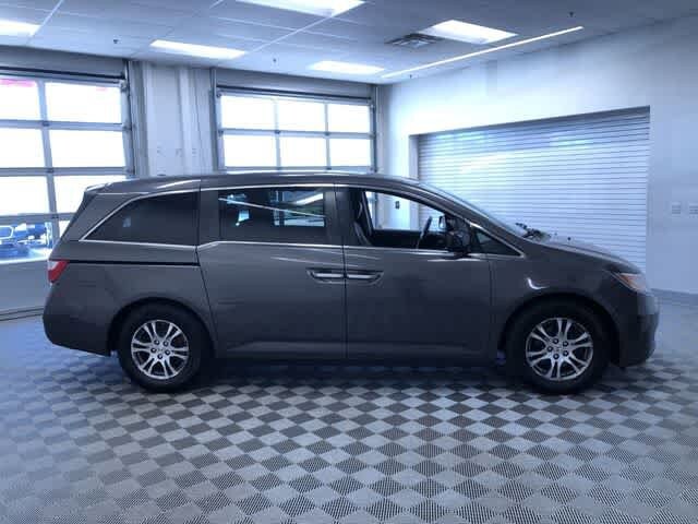 Thumbnail: 2013 Honda Odyssey - 34