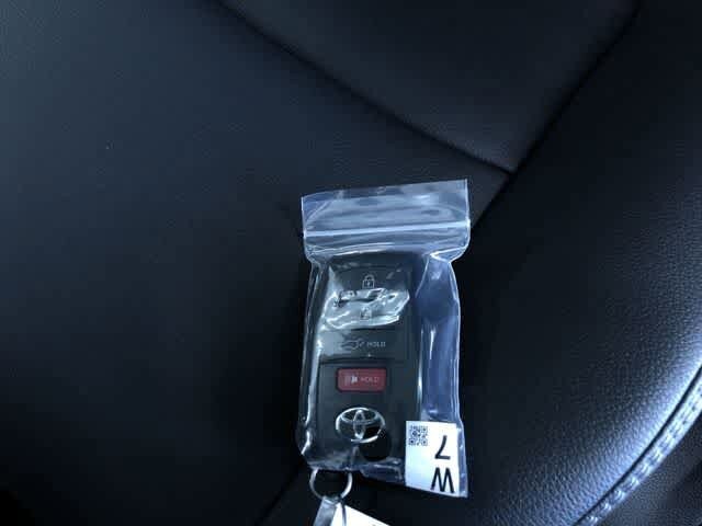 Thumbnail: 2026 Toyota Corolla Cross - 33