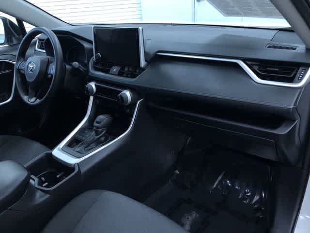 Thumbnail: 2025 Toyota RAV4 - 23