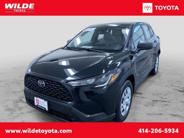 2023 Toyota Corolla Cross L AWD's photo
