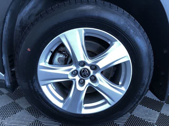 Thumbnail: 2024 Toyota Highlander - 18