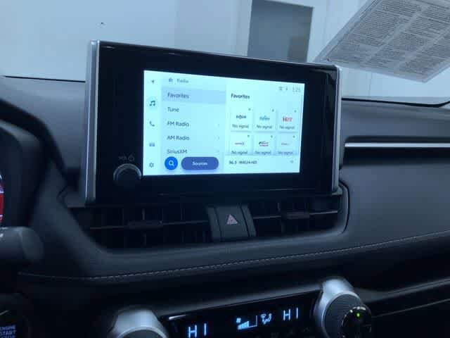 Thumbnail: 2025 Toyota RAV4 - 28