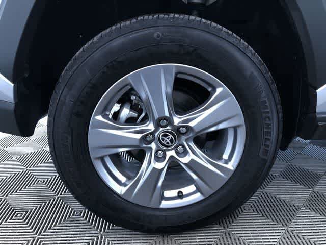 Thumbnail: 2025 Toyota RAV4 - 16