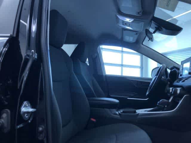 Thumbnail: 2022 Toyota RAV4 - 22