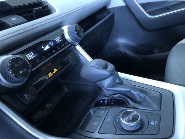 Thumbnail: 2025 Toyota RAV4 - 29