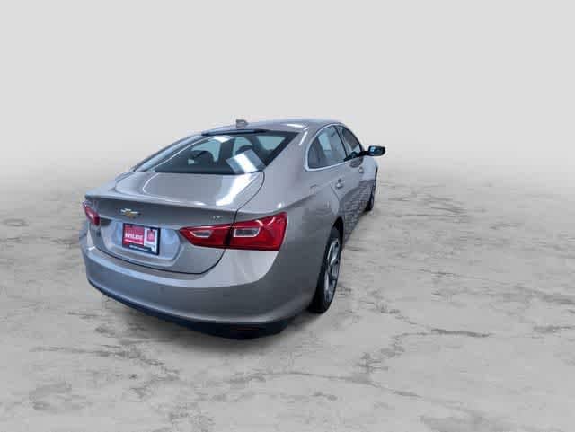 Thumbnail: 2024 Chevrolet Malibu - 10