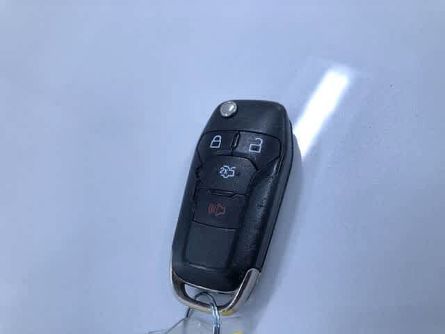 Thumbnail: 2014 Ford Fusion - 32