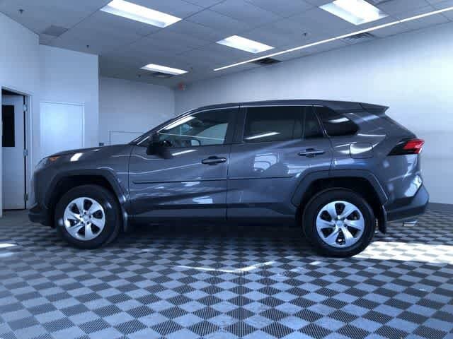 Thumbnail: 2022 Toyota RAV4 - 11