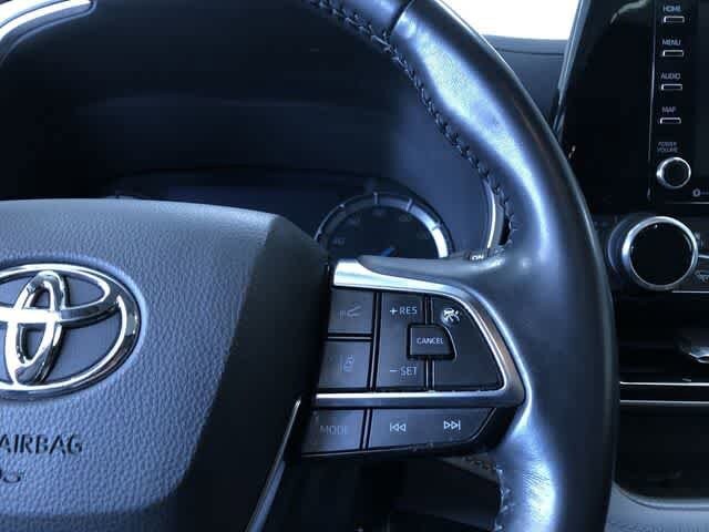 Thumbnail: 2021 Toyota Highlander - 27