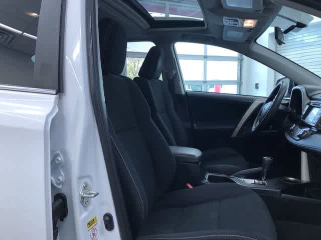 Thumbnail: 2013 Toyota RAV4 - 14