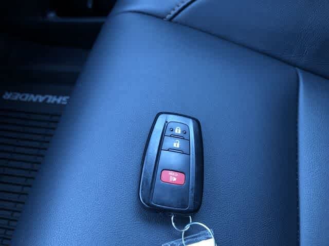 Thumbnail: 2018 Toyota Highlander - 31