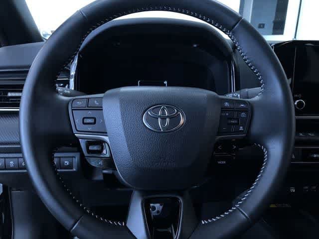 Thumbnail: 2025 Toyota Camry - 25