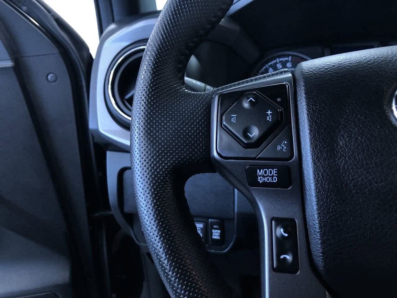 Thumbnail: 2022 Toyota Tacoma - 19