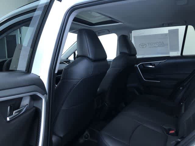 Thumbnail: 2025 Toyota RAV4 - 11