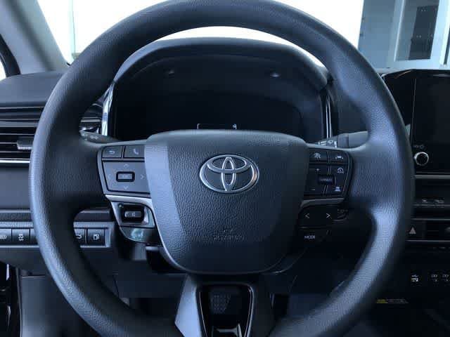 Thumbnail: 2025 Toyota Camry - 25