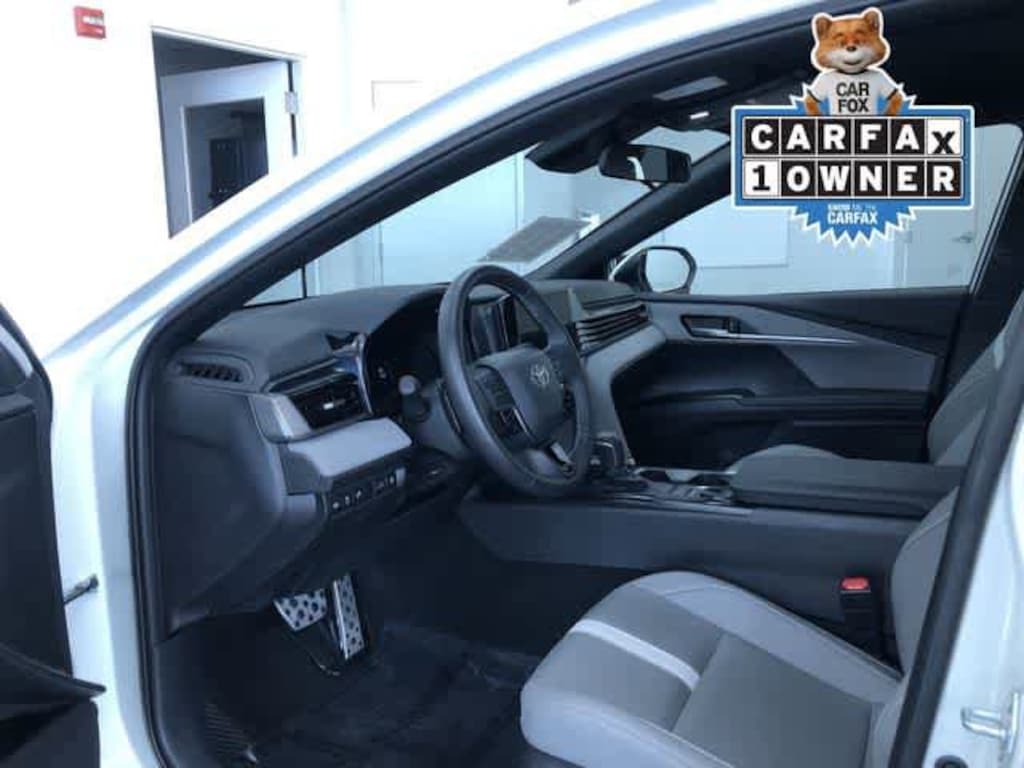 Used 2025 Toyota Camry SE Car