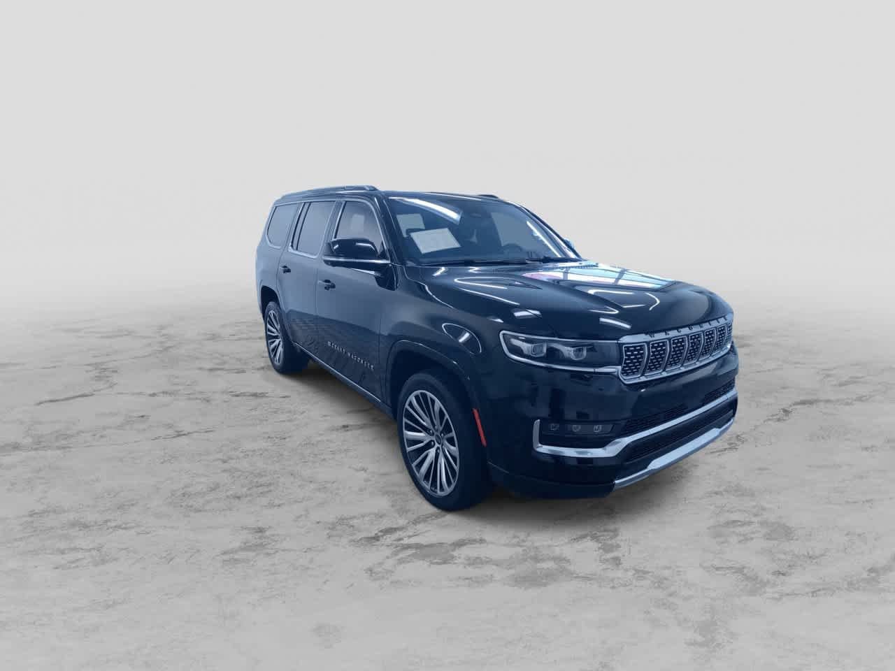 Thumbnail: 2022 Jeep Grand Wagoneer - 3