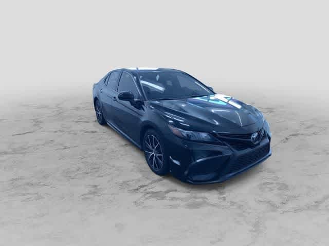 Thumbnail: 2022 Toyota Camry - 3