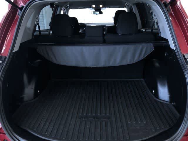 Thumbnail: 2018 Toyota RAV4 - 26