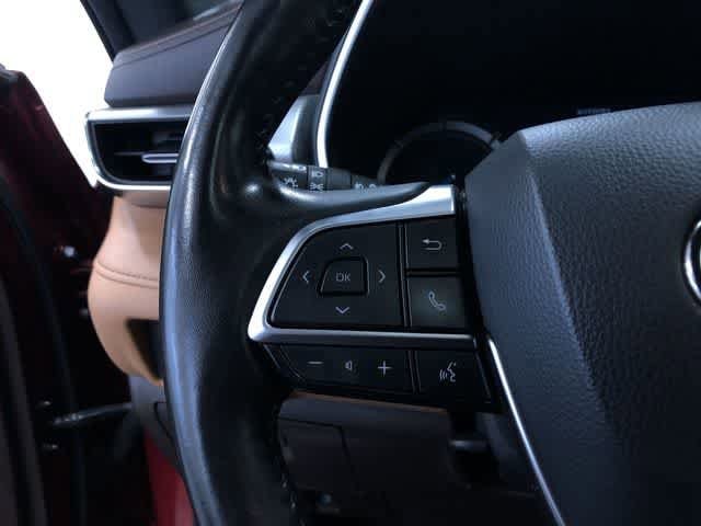 Thumbnail: 2020 Toyota Highlander - 25