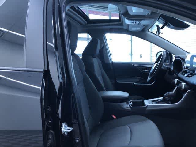 Thumbnail: 2025 Toyota RAV4 - 22