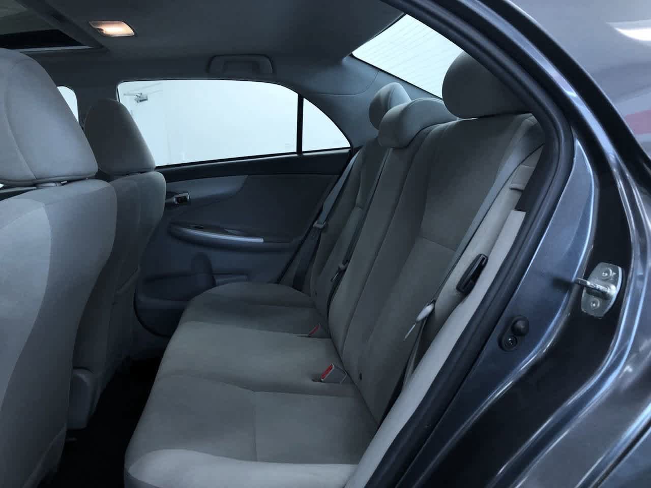 Thumbnail: 2013 Toyota Corolla - 20