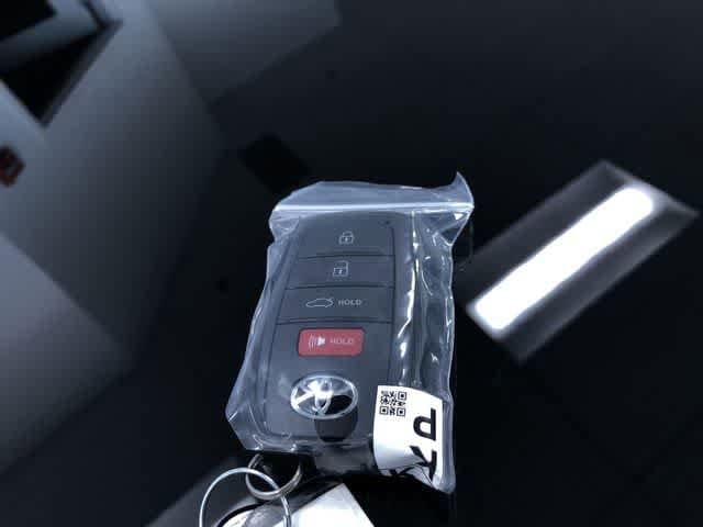 Thumbnail: 2026 Toyota Crown - 32