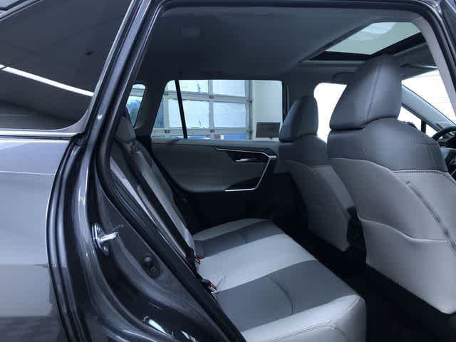 Thumbnail: 2025 Toyota RAV4 - 21