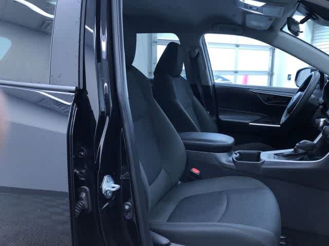 Thumbnail: 2025 Toyota RAV4 - 21