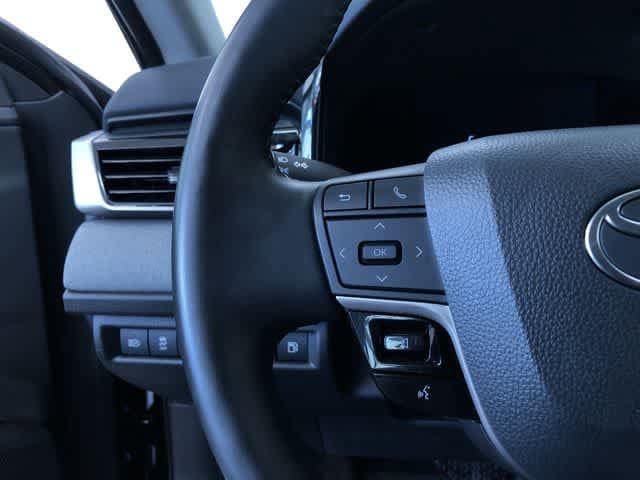 Thumbnail: 2025 Toyota Camry - 25