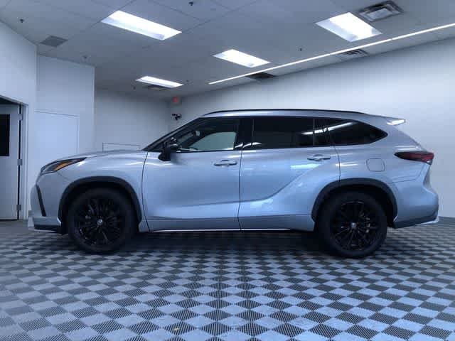 Thumbnail: 2025 Toyota Highlander - 11