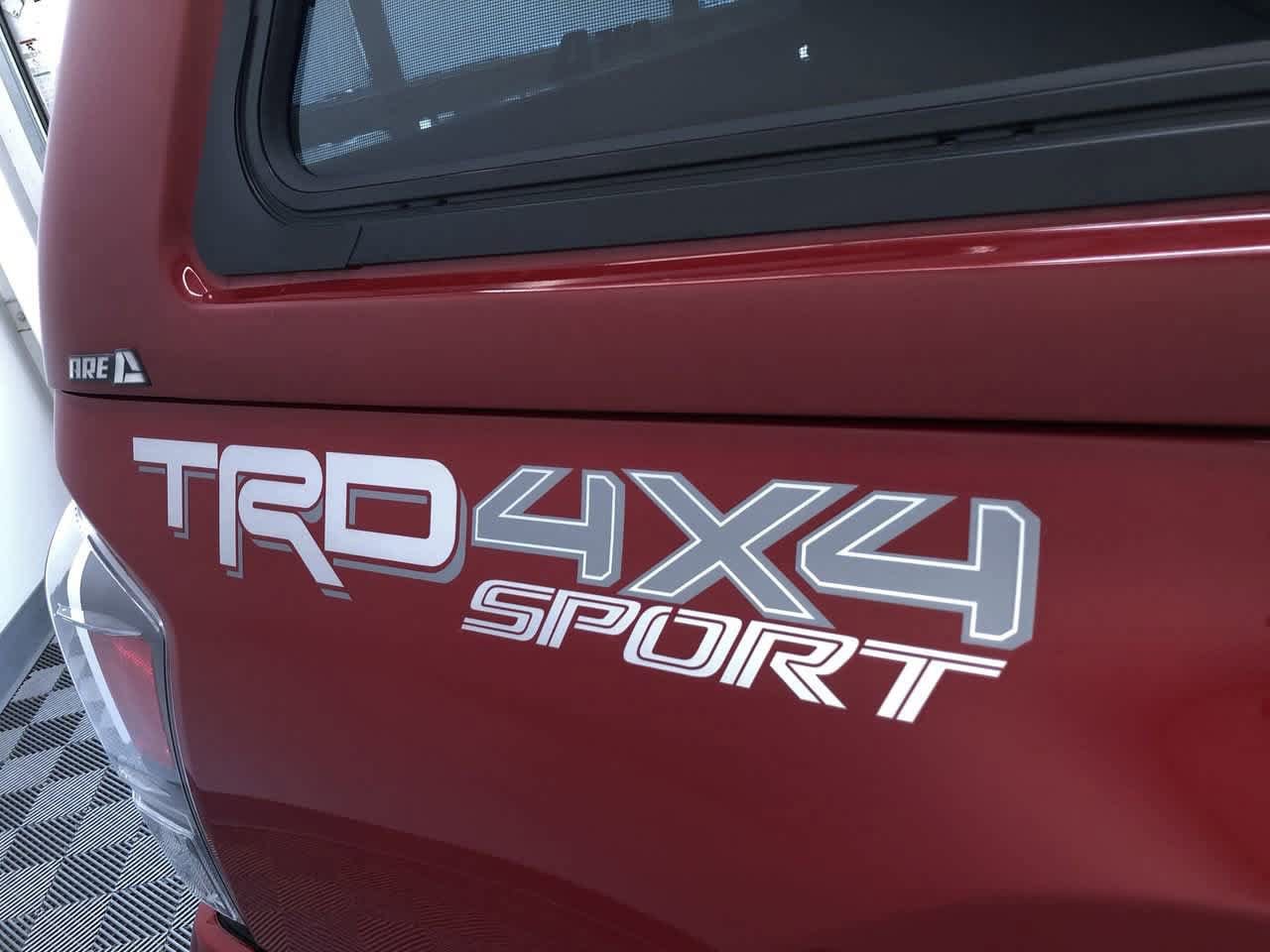 Thumbnail: 2022 Toyota Tacoma - 9