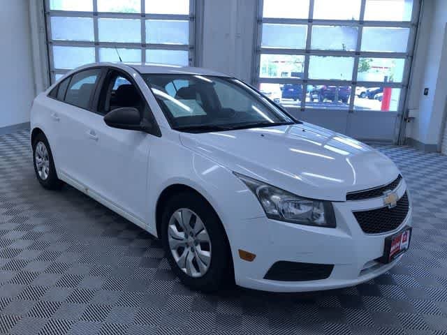 Thumbnail: 2013 Chevrolet Cruze - 33