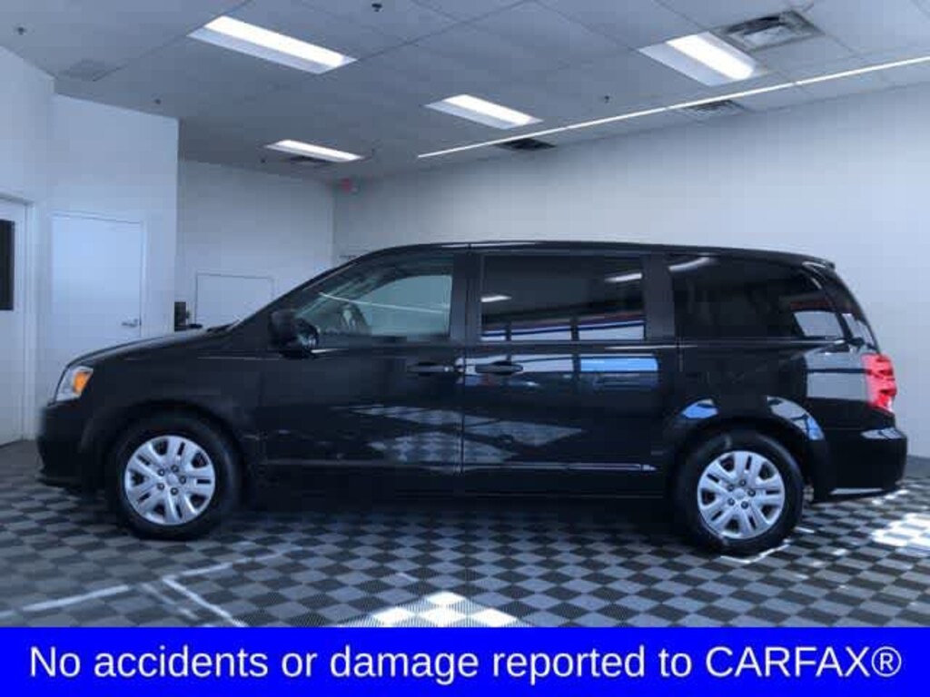 Used 2019 Dodge Grand Caravan SE Mini-van, Passenger