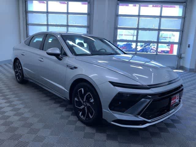 Thumbnail: 2025 Hyundai Sonata - 34