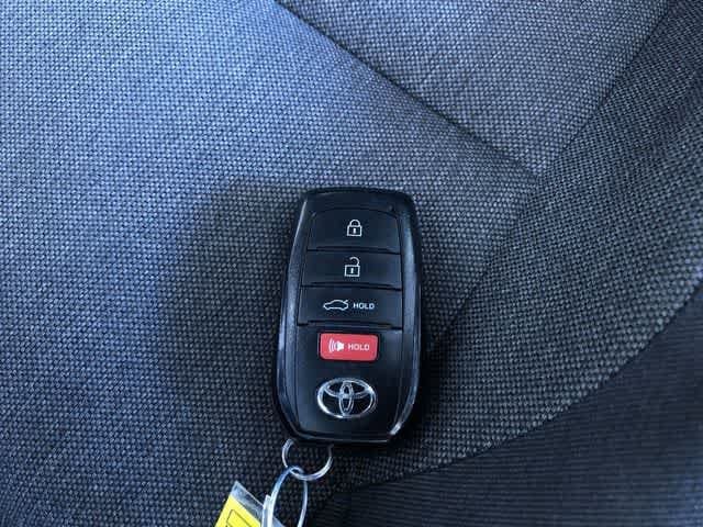 Thumbnail: 2025 Toyota Camry - 31