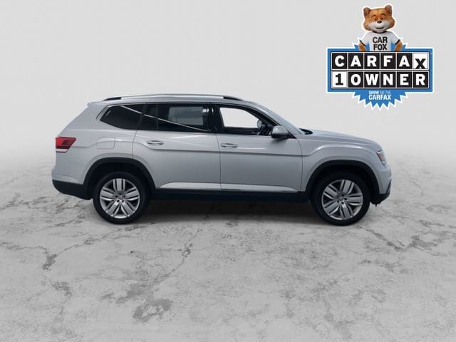 Used 2019 Volkswagen Atlas SEL Premium with VIN 1V2NR2CA3KC552040 for sale in West Allis, WI