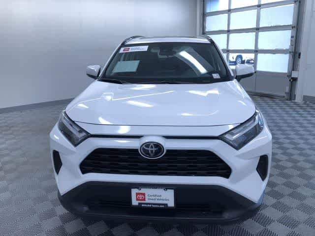 2025 Toyota RAV4 XLE - Photo 14