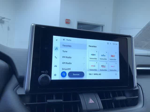 Thumbnail: 2025 Toyota RAV4 - 27