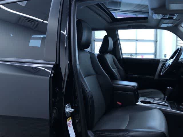 Thumbnail: 2017 Toyota 4Runner - 22