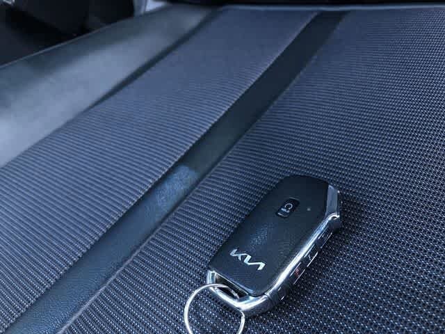 Thumbnail: 2023 Kia K5 - 32