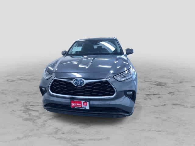 Thumbnail: 2020 Toyota Highlander - 4