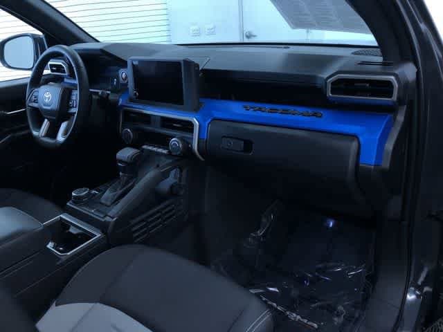 Thumbnail: 2025 Toyota Tacoma - 18